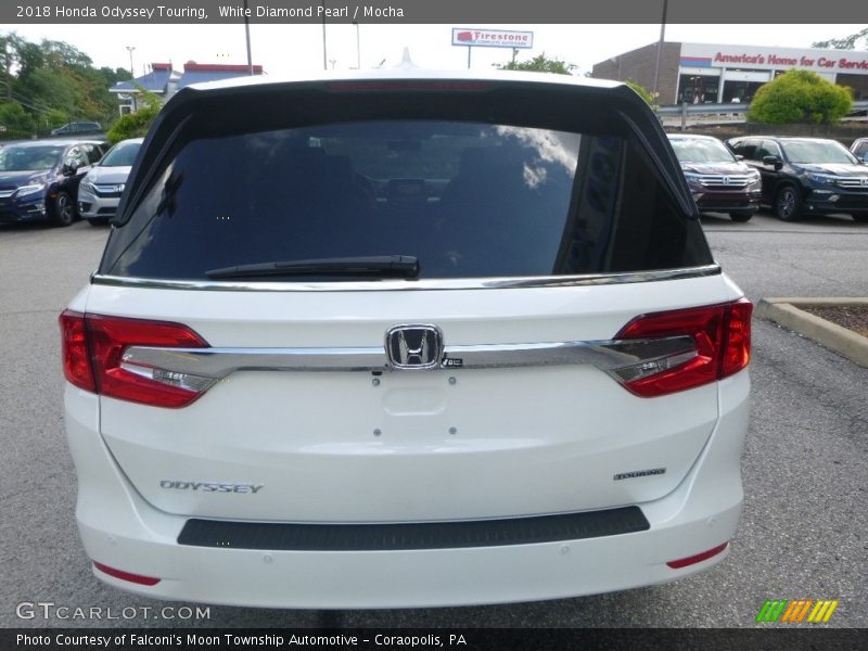 White Diamond Pearl / Mocha 2018 Honda Odyssey Touring