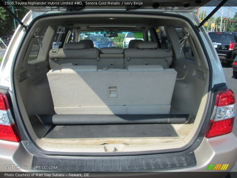 Sonora Gold Metallic / Ivory Beige 2006 Toyota Highlander Hybrid Limited 4WD