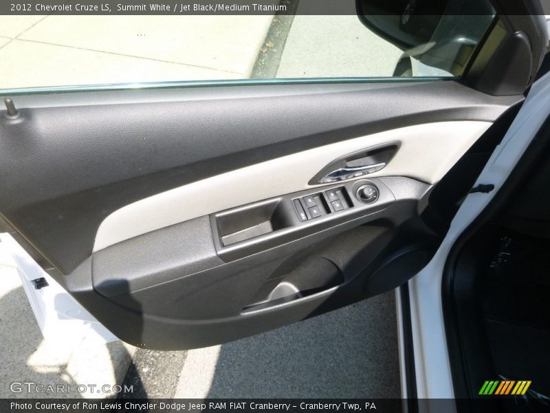Summit White / Jet Black/Medium Titanium 2012 Chevrolet Cruze LS