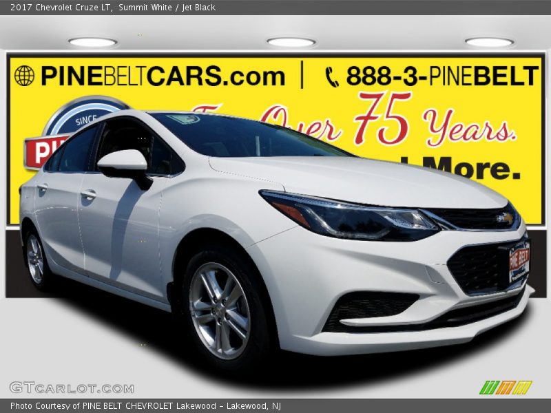 Summit White / Jet Black 2017 Chevrolet Cruze LT