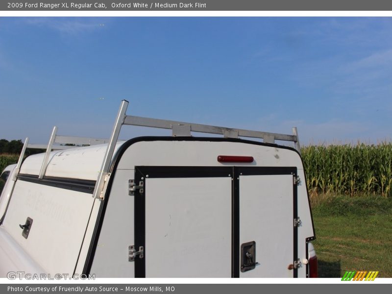 Oxford White / Medium Dark Flint 2009 Ford Ranger XL Regular Cab