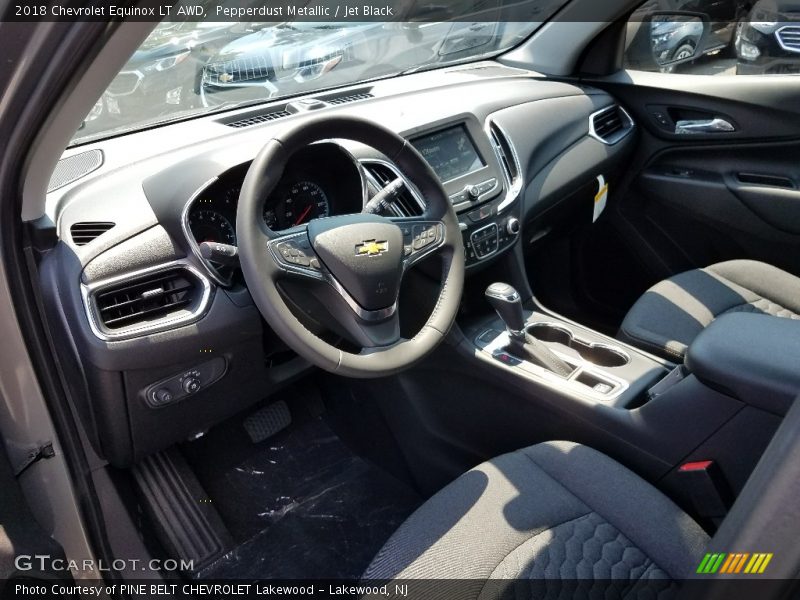 Pepperdust Metallic / Jet Black 2018 Chevrolet Equinox LT AWD