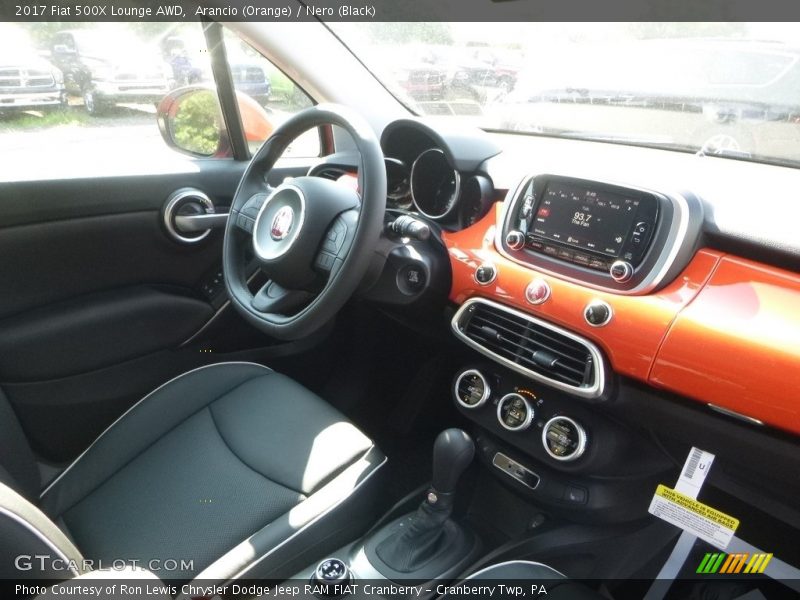 Arancio (Orange) / Nero (Black) 2017 Fiat 500X Lounge AWD