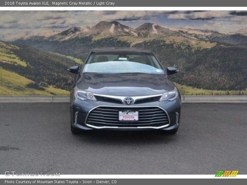 Magnetic Gray Metallic / Light Gray 2018 Toyota Avalon XLE