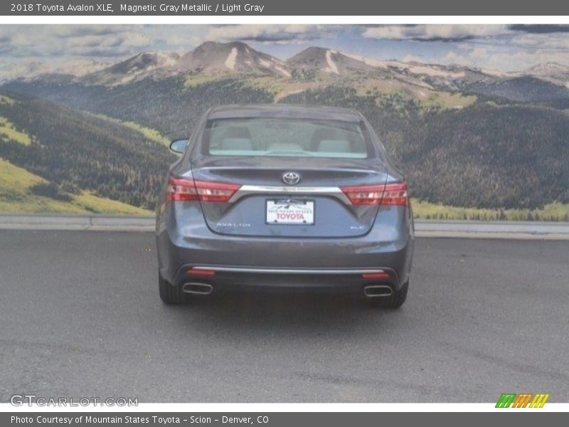 Magnetic Gray Metallic / Light Gray 2018 Toyota Avalon XLE