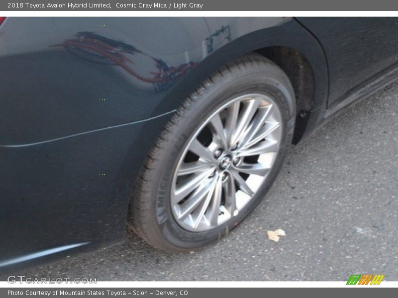 Cosmic Gray Mica / Light Gray 2018 Toyota Avalon Hybrid Limited