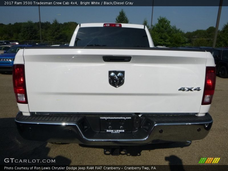 Bright White / Black/Diesel Gray 2017 Ram 3500 Tradesman Crew Cab 4x4