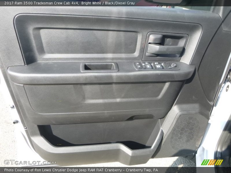 Bright White / Black/Diesel Gray 2017 Ram 3500 Tradesman Crew Cab 4x4
