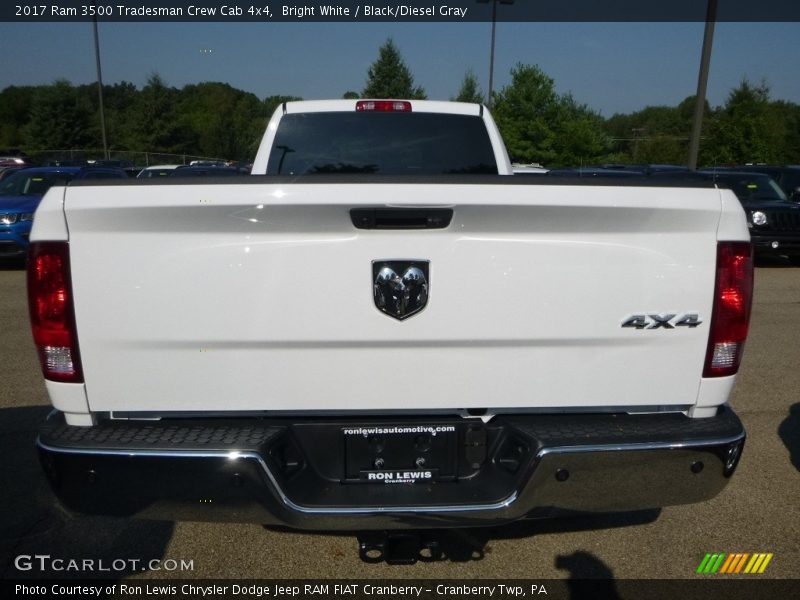 Bright White / Black/Diesel Gray 2017 Ram 3500 Tradesman Crew Cab 4x4