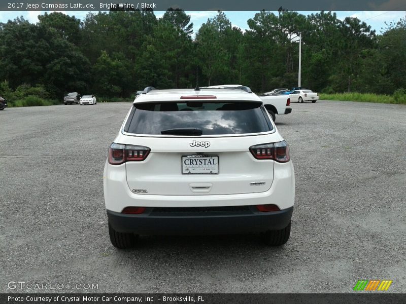Bright White / Black 2017 Jeep Compass Latitude