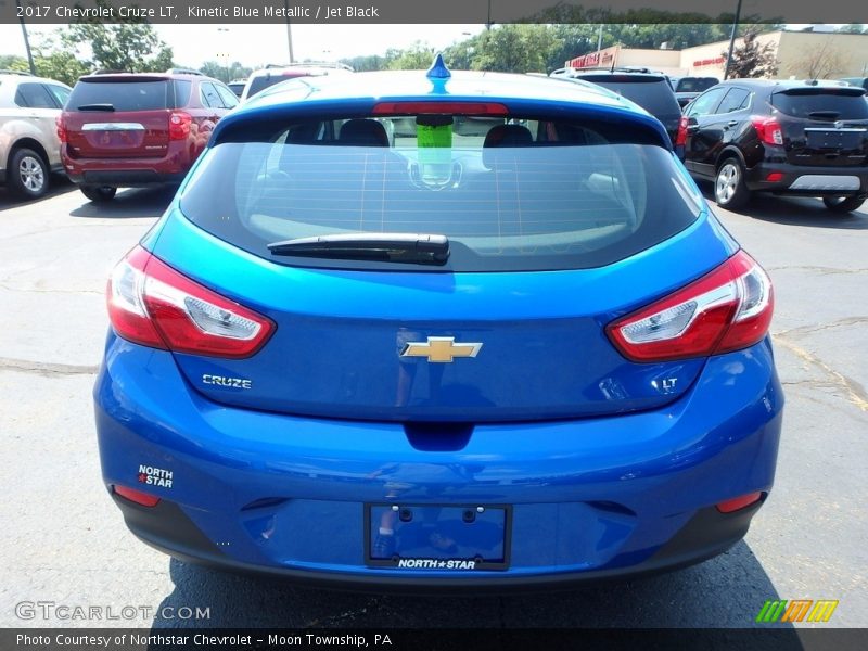 Kinetic Blue Metallic / Jet Black 2017 Chevrolet Cruze LT