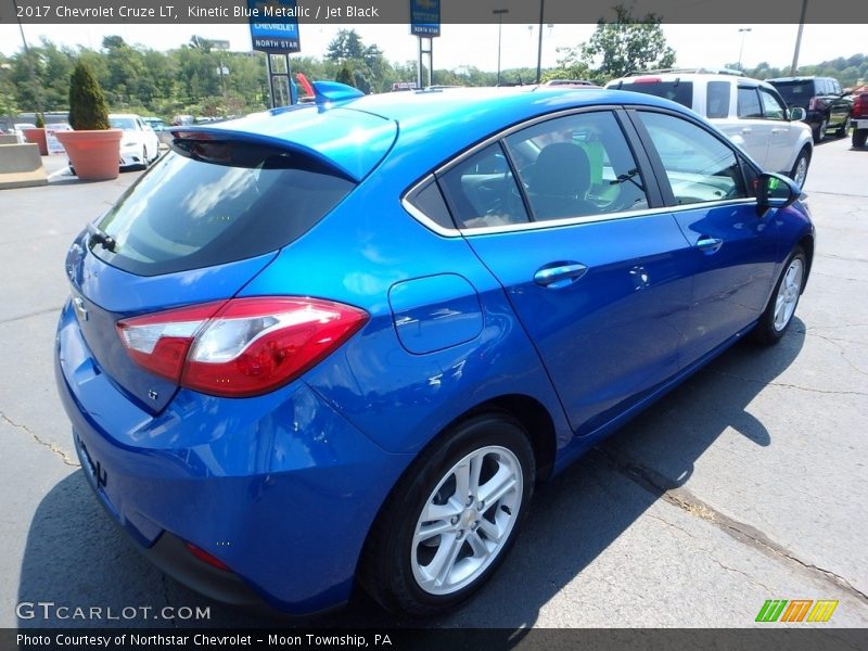 Kinetic Blue Metallic / Jet Black 2017 Chevrolet Cruze LT