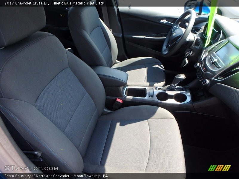 Kinetic Blue Metallic / Jet Black 2017 Chevrolet Cruze LT