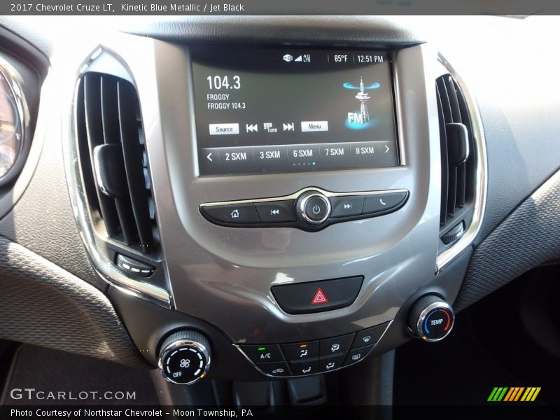 Kinetic Blue Metallic / Jet Black 2017 Chevrolet Cruze LT