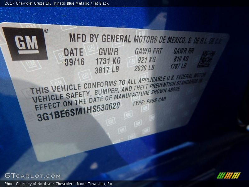 Kinetic Blue Metallic / Jet Black 2017 Chevrolet Cruze LT
