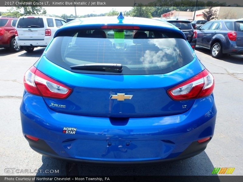 Kinetic Blue Metallic / Jet Black 2017 Chevrolet Cruze LT