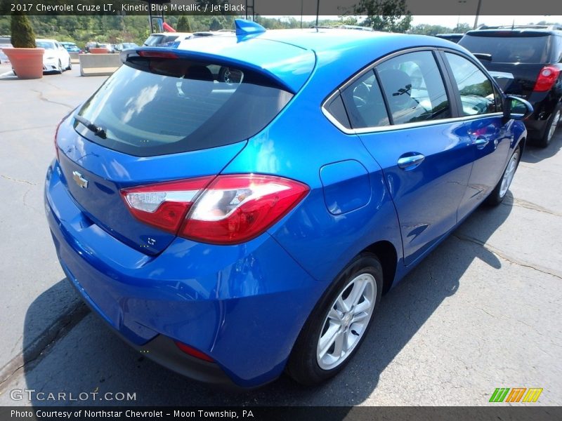 Kinetic Blue Metallic / Jet Black 2017 Chevrolet Cruze LT