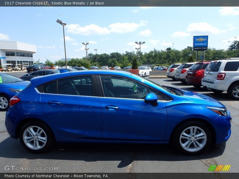 Kinetic Blue Metallic / Jet Black 2017 Chevrolet Cruze LT