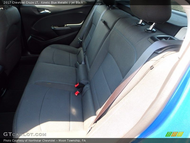 Kinetic Blue Metallic / Jet Black 2017 Chevrolet Cruze LT