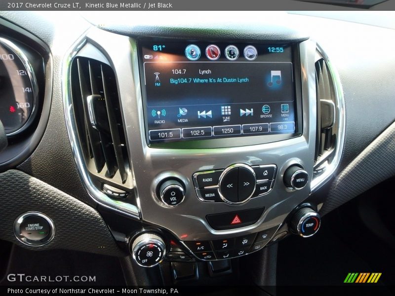 Kinetic Blue Metallic / Jet Black 2017 Chevrolet Cruze LT