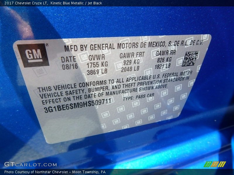 Kinetic Blue Metallic / Jet Black 2017 Chevrolet Cruze LT