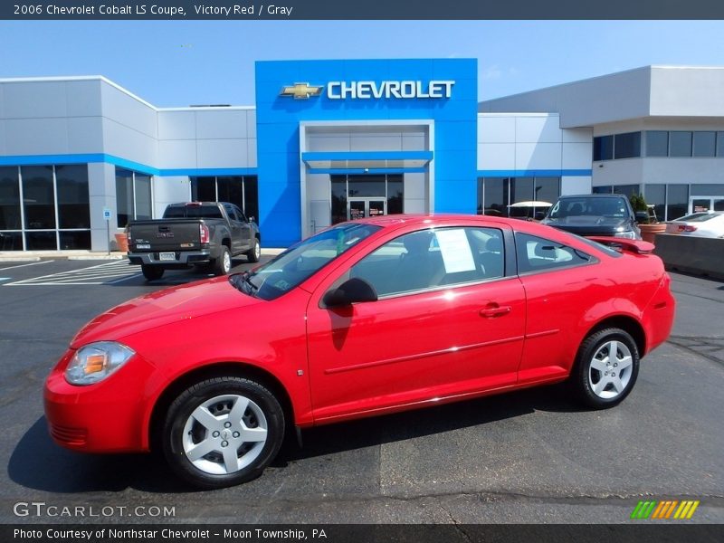 Victory Red / Gray 2006 Chevrolet Cobalt LS Coupe