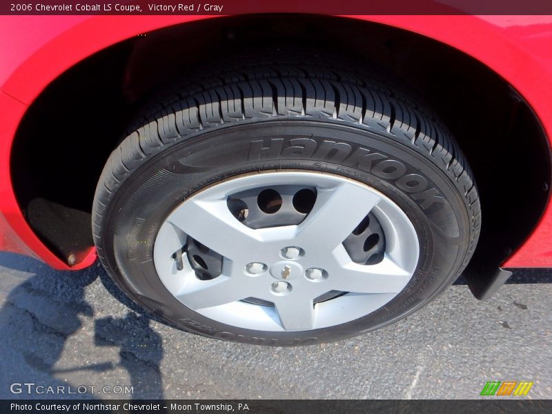 Victory Red / Gray 2006 Chevrolet Cobalt LS Coupe