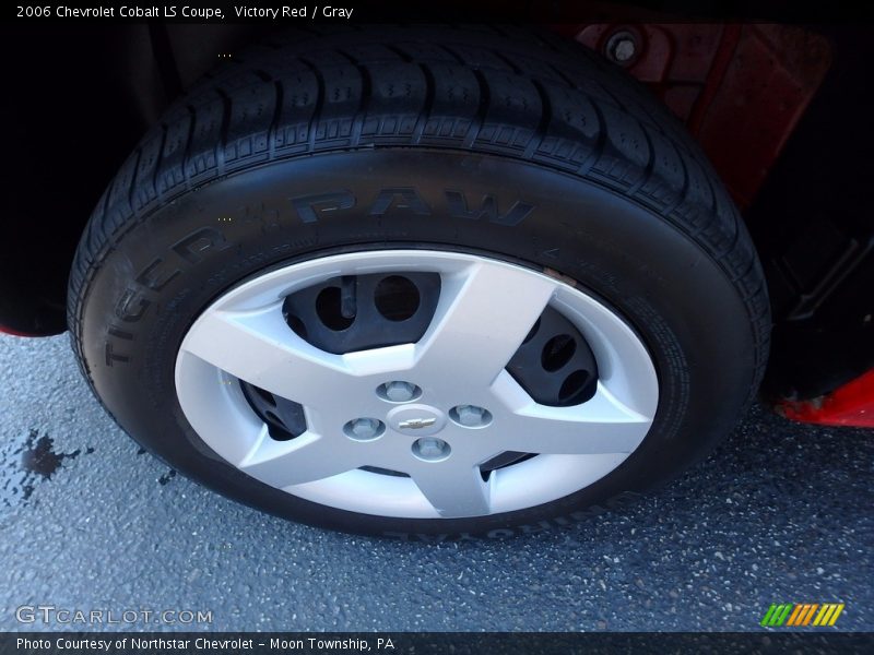 Victory Red / Gray 2006 Chevrolet Cobalt LS Coupe