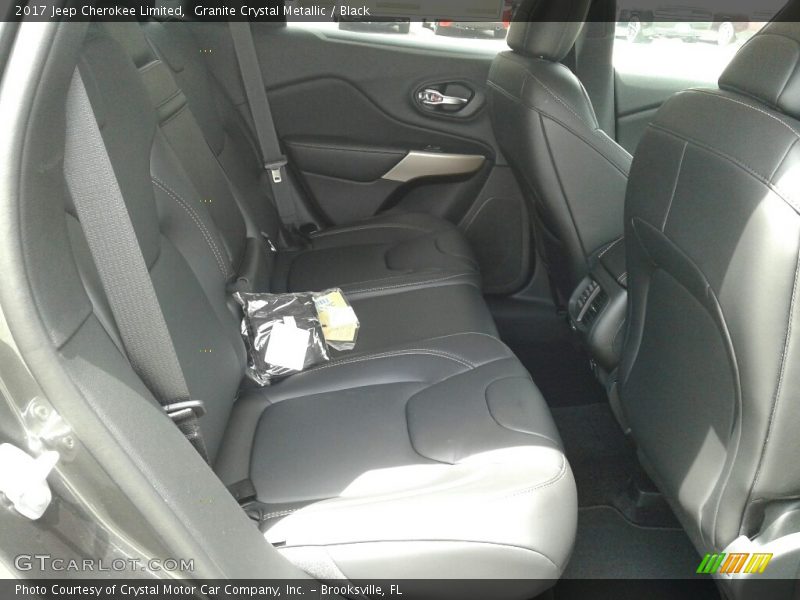 Granite Crystal Metallic / Black 2017 Jeep Cherokee Limited