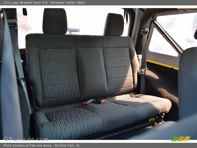 Detonator Yellow / Black 2011 Jeep Wrangler Sport 4x4