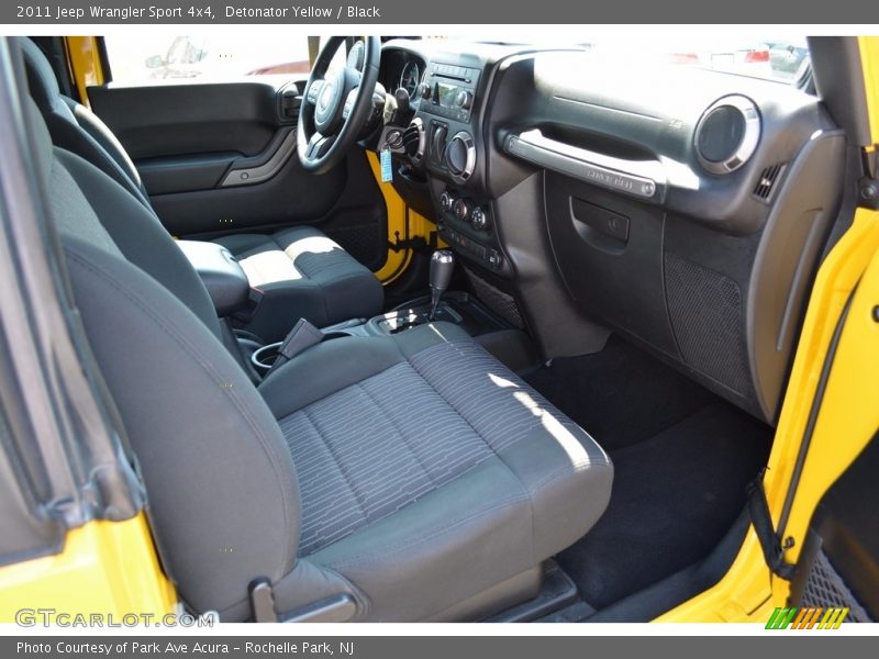 Detonator Yellow / Black 2011 Jeep Wrangler Sport 4x4
