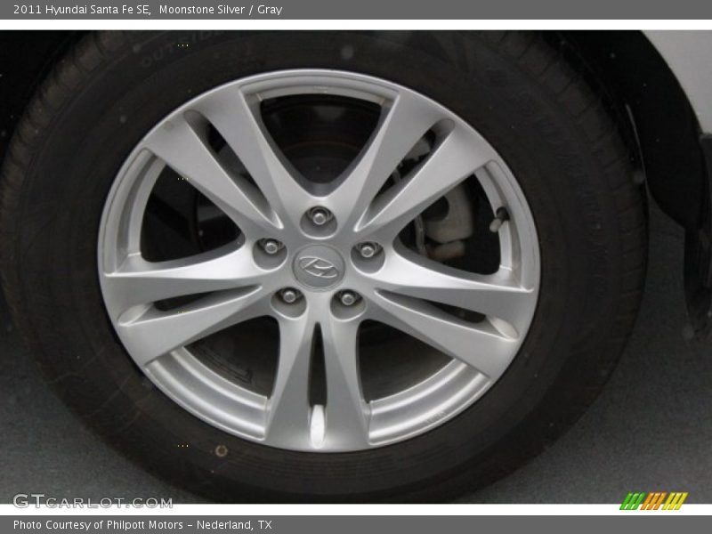 Moonstone Silver / Gray 2011 Hyundai Santa Fe SE