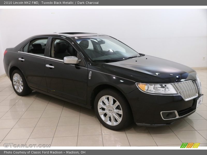 Tuxedo Black Metallic / Dark Charcoal 2010 Lincoln MKZ FWD