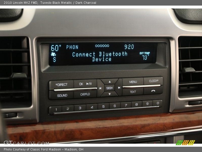 Tuxedo Black Metallic / Dark Charcoal 2010 Lincoln MKZ FWD