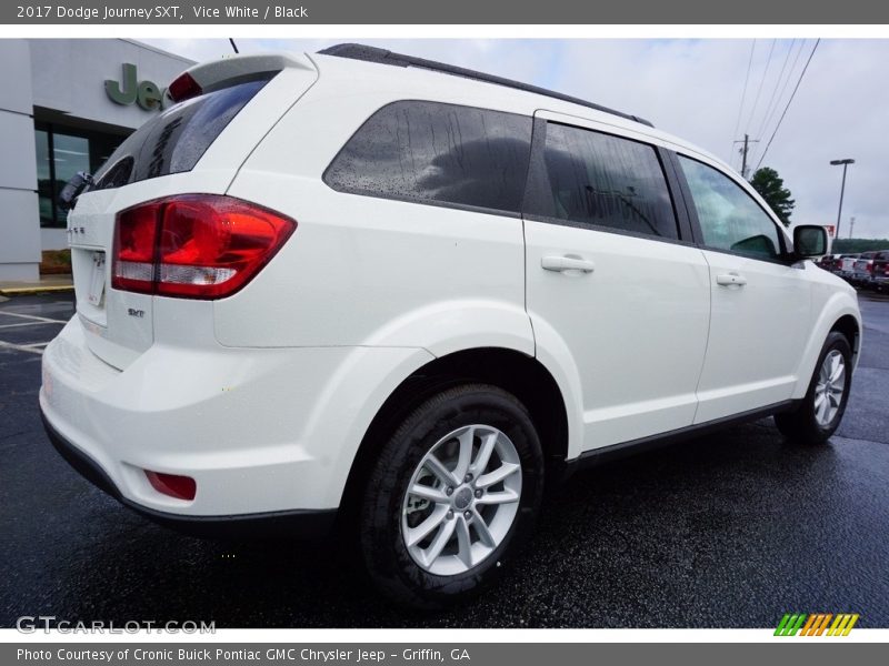 Vice White / Black 2017 Dodge Journey SXT