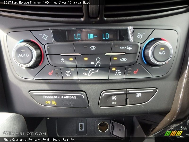 Ingot Silver / Charcoal Black 2017 Ford Escape Titanium 4WD