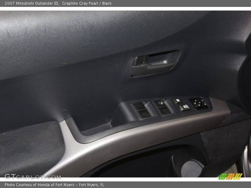 Graphite Gray Pearl / Black 2007 Mitsubishi Outlander ES