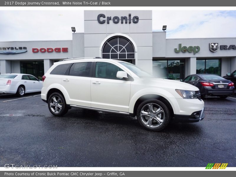 White Noise Tri-Coat / Black 2017 Dodge Journey Crossroad