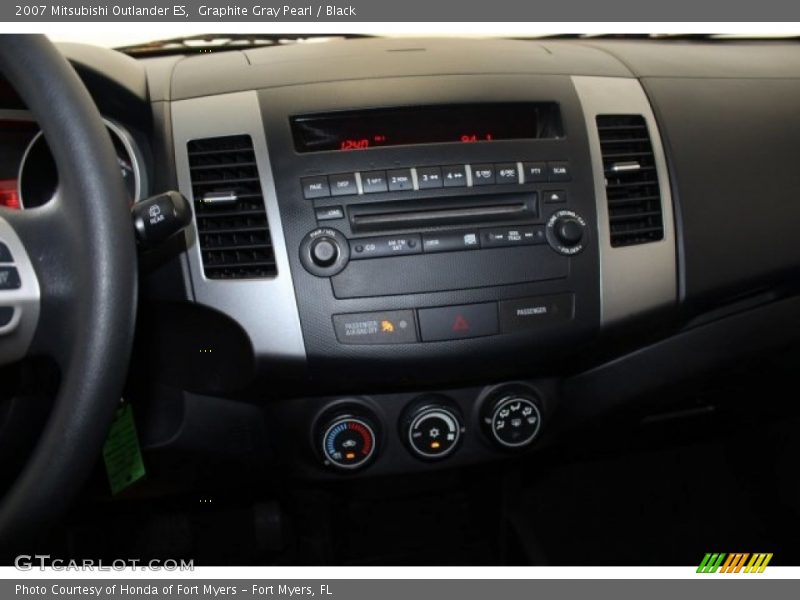 Graphite Gray Pearl / Black 2007 Mitsubishi Outlander ES