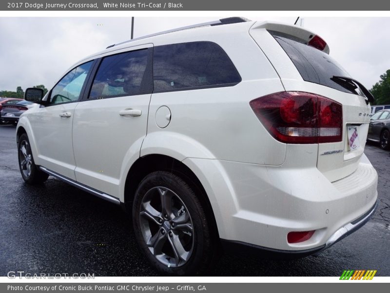 White Noise Tri-Coat / Black 2017 Dodge Journey Crossroad