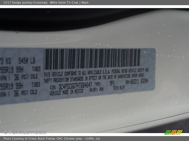 White Noise Tri-Coat / Black 2017 Dodge Journey Crossroad