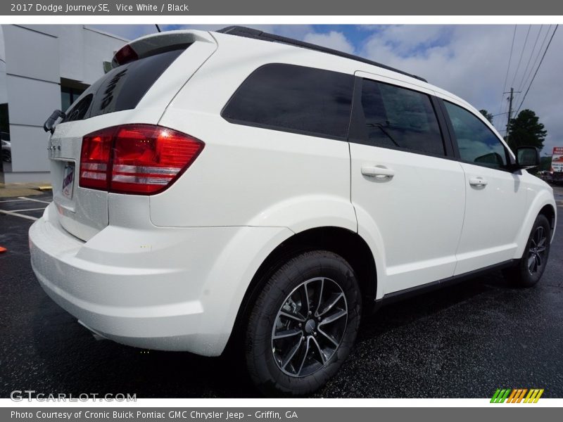 Vice White / Black 2017 Dodge Journey SE