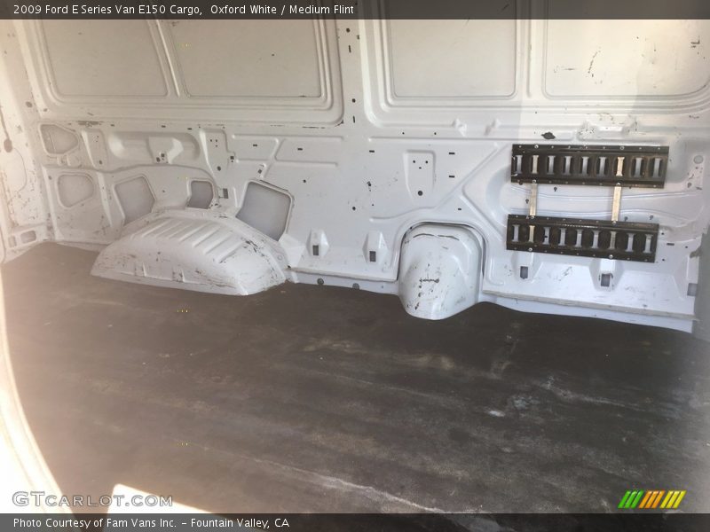Oxford White / Medium Flint 2009 Ford E Series Van E150 Cargo