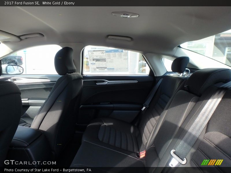 White Gold / Ebony 2017 Ford Fusion SE