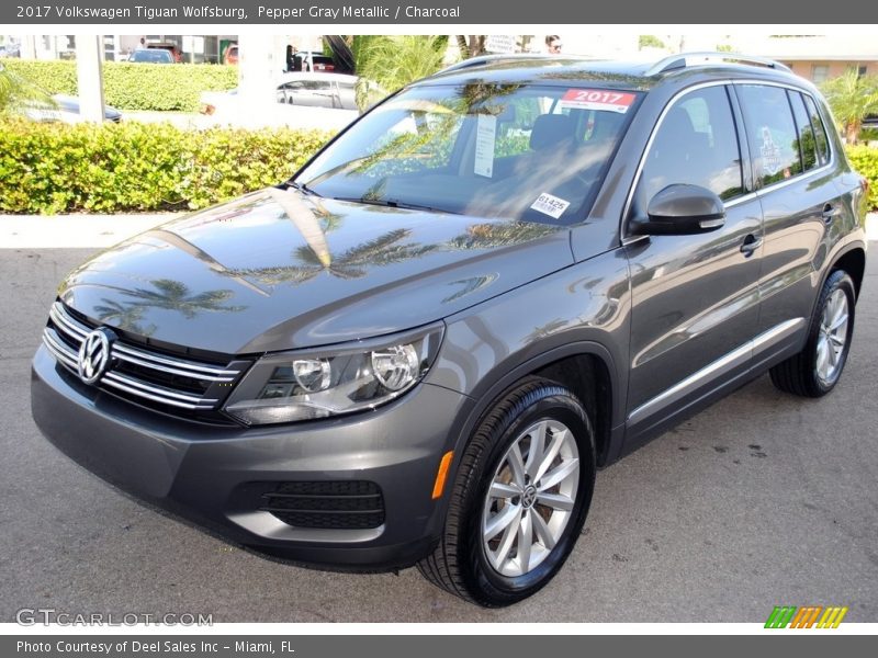 Pepper Gray Metallic / Charcoal 2017 Volkswagen Tiguan Wolfsburg