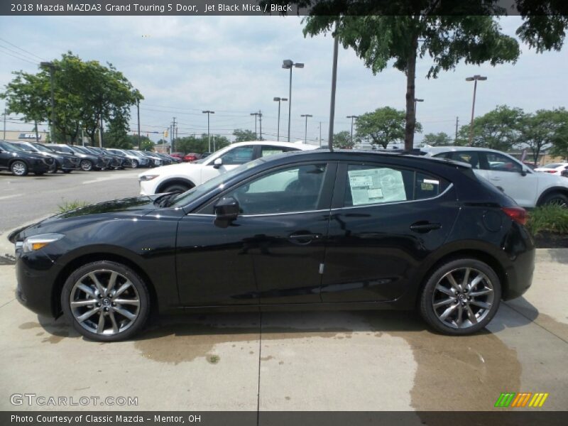 Jet Black Mica / Black 2018 Mazda MAZDA3 Grand Touring 5 Door