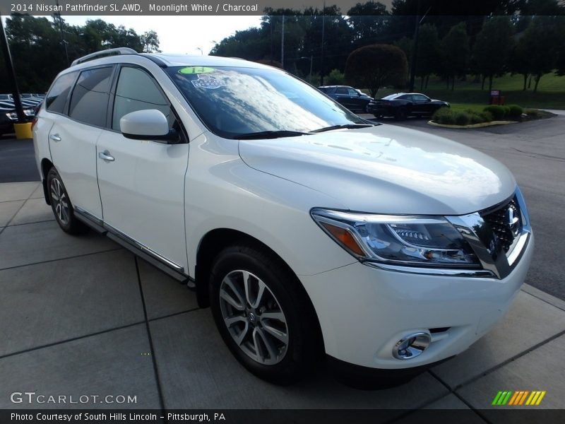 Moonlight White / Charcoal 2014 Nissan Pathfinder SL AWD