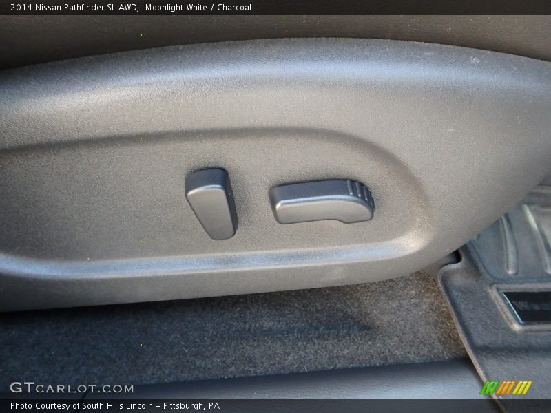 Moonlight White / Charcoal 2014 Nissan Pathfinder SL AWD