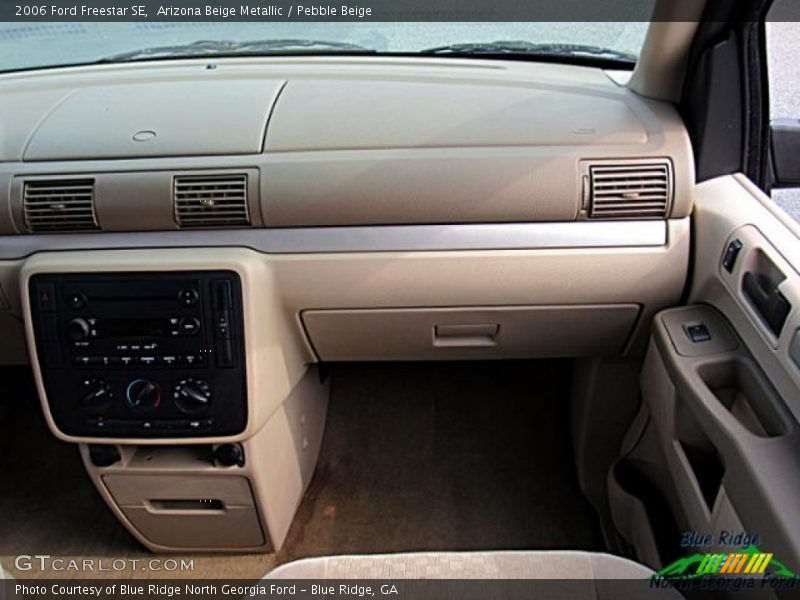 Arizona Beige Metallic / Pebble Beige 2006 Ford Freestar SE
