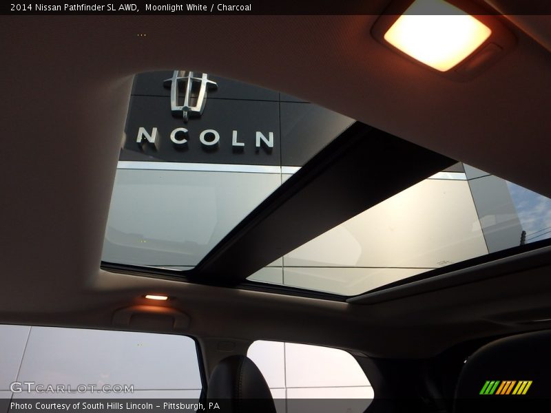 Moonlight White / Charcoal 2014 Nissan Pathfinder SL AWD